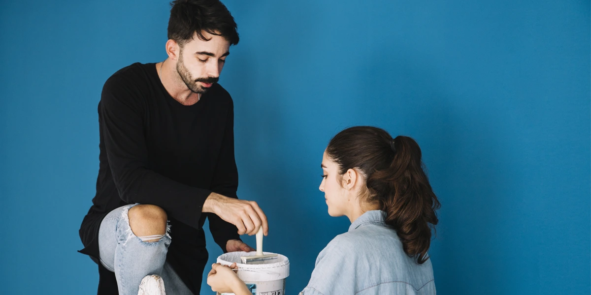 this picture is paint colour consultant